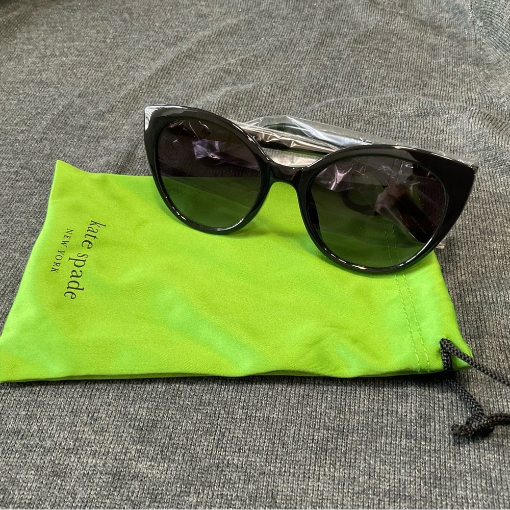 Kate Spade Samantha Sunglasses